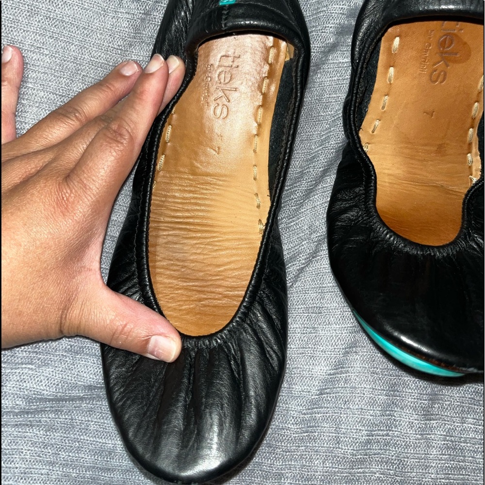 Tieks 🖤 Black Size 7